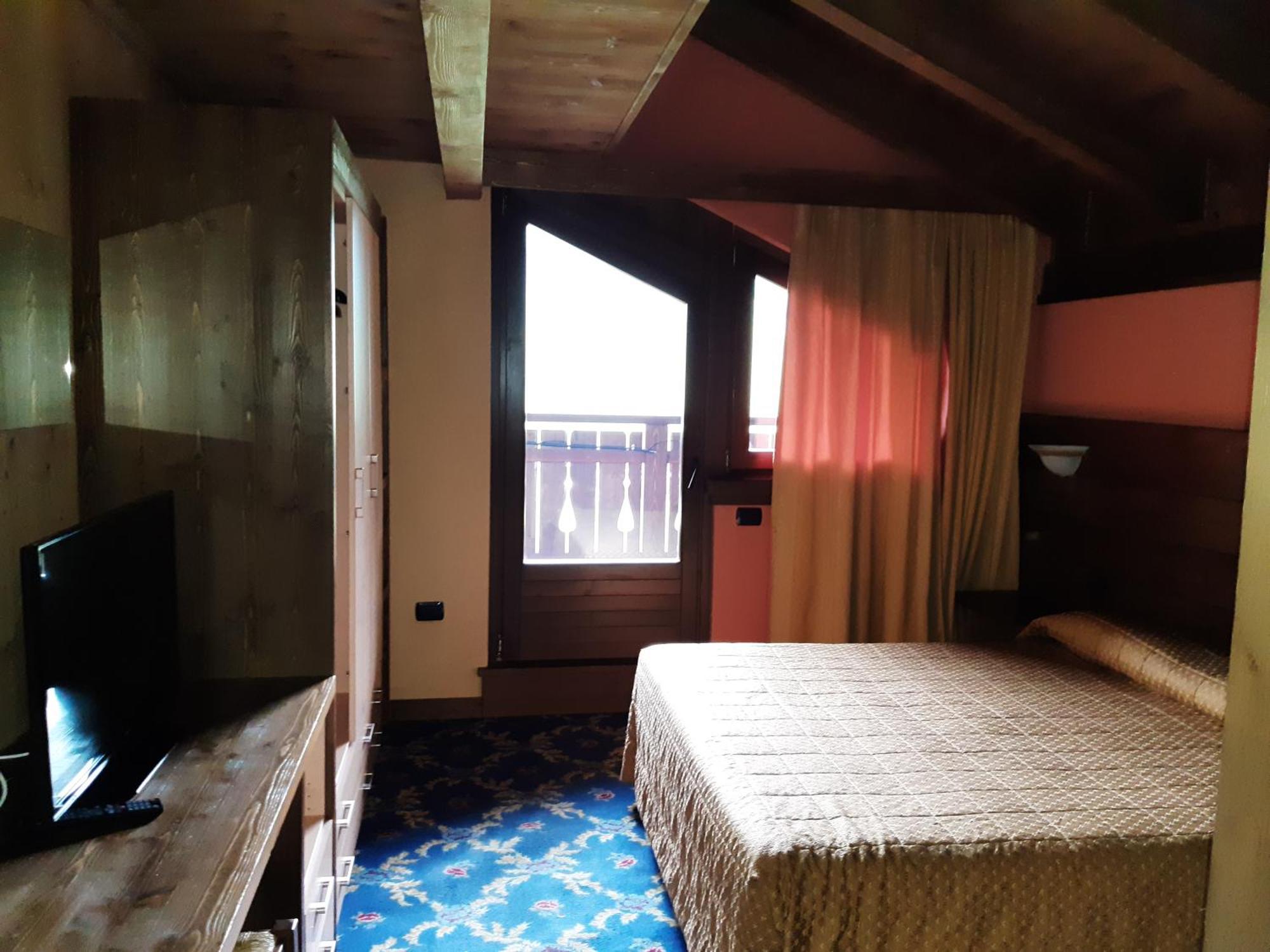 ليفينو Chalet Garden الغرفة الصورة